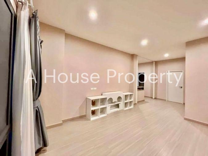 picture Second hand detached house for sale Supalai Pride Sriracha Chonburi Project - 13/16