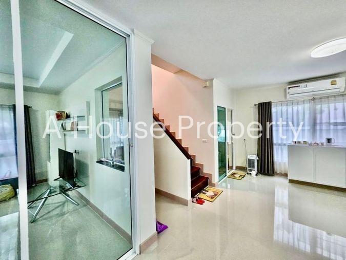 picture Second-hand detached house, Supalai Parkville Project, Sriracha, Chonburi. - 3/14