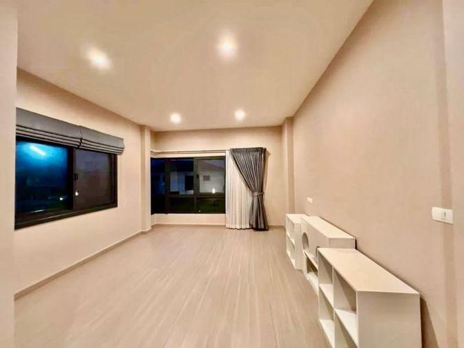 picture Second hand detached house for sale Supalai Pride Sriracha Chonburi Project - 11/16