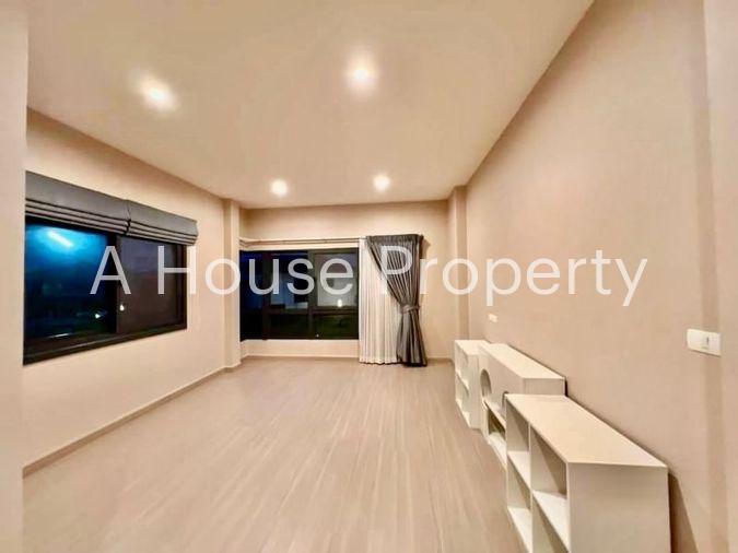 picture Second hand detached house for sale Supalai Pride Sriracha Chonburi Project - 11/16