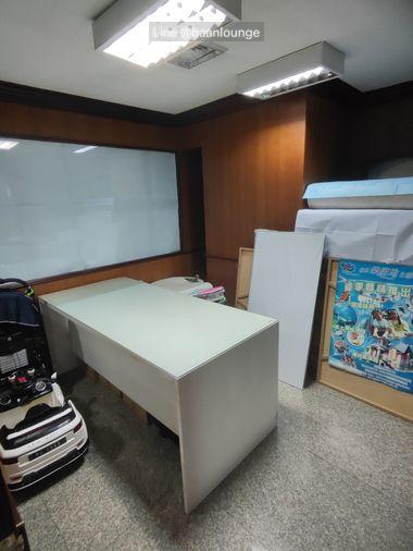picture Phayathai Plaza near BTS Phaya Thai and Airport Link Ratchathewi. - 8/11