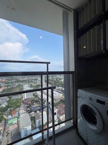 picture Condo in front of Robinson keen Sriracha 15,000 baht - 10/14