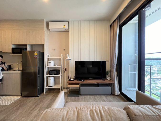 picture Condo in front of Robinson keen Sriracha 15,000 baht - 1/14
