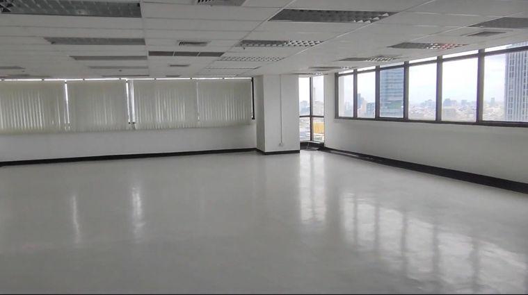picture Phayathai Plaza near BTS Phaya Thai and Airport Link Ratchathewi.     Size 167 sq m - 2/11