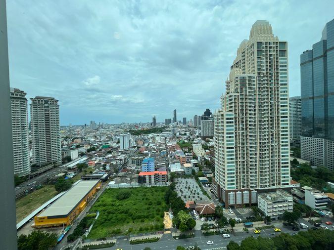 picture Rhythm Sathorn Narathiwas. 1bed 39sqm. Line id: @pfagent - 10/10