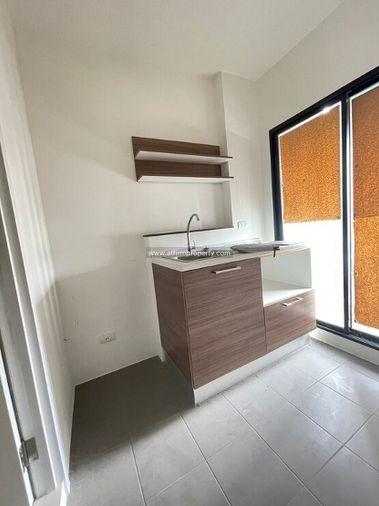รูป 💥💥ขายห้องมาตรฐานโครงการ!! Condo The Tree Interchange พื้นที่ 22.77 ตร.ม. ชั้น 23 แอร์ 1 ตัว เพียง 1.99 ล้านบาท LINE: @atfirm💥💥 - รูปที่ 6/8