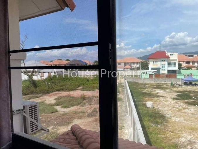 รูป บ้านเดี่ยวมือ 2 โครงการ เดอะวิลเลจ บางเเสน ชลบุรี - รูปที่ 10/12
