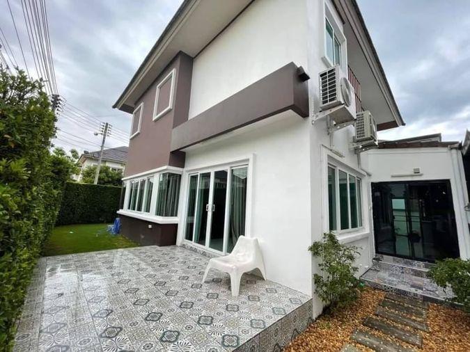 picture Beautiful second-hand house, Coco Park Sukhumvit-Rong Po project, Chonburi - 2/12