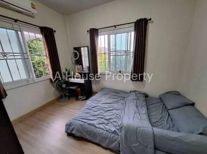 picture Second-hand semi-detached house, Bang Phra, Manirin Village Project, Bang Phra, Chonburi - 7/19