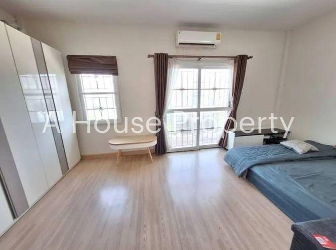 picture Second-hand semi-detached house, Bang Phra, Manirin Village Project, Bang Phra, Chonburi - 11/19
