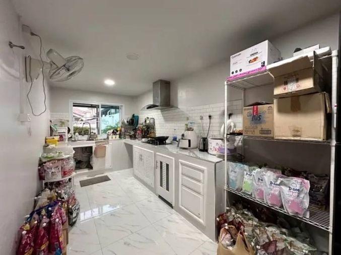 picture Beautiful second-hand house for sale, Grand Valley project, Liang Nong Mon, Chonburi - 13/17