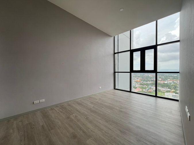 รูป คอนโดใจกลางเมืองศรีราชา ราคา 35 ล้านบาท  Penthouse - รูปที่ 10/15