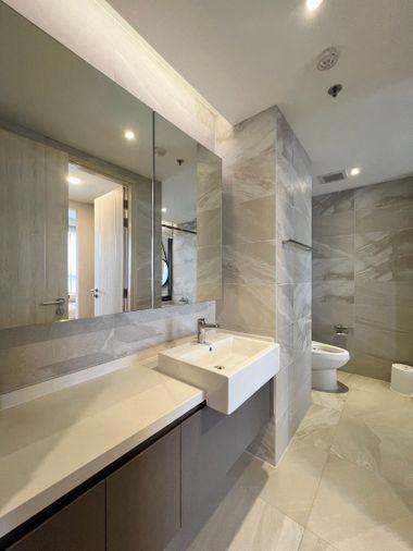 picture A centrally located condo in Si Racha for 16,000 THB per month. - 7/10