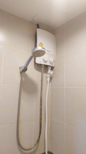 picture Add line : @cutecondo beautiful room + fully furnished Quick response - 9/10