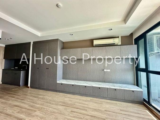 picture Condo for sale Sriracha Ladda Plus, full sea view, high floor, very good location - 3/9