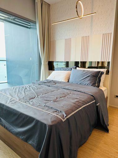 picture Urgent Sale The Symphony - 1 bed - Beachfront Condo with private beach, paradise for relaxation - 2/15