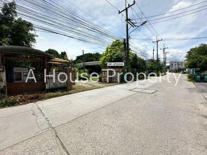 picture Beautiful land plot for sale with buildings, good location, near Chatuchak Market, Chonburi - 3/7