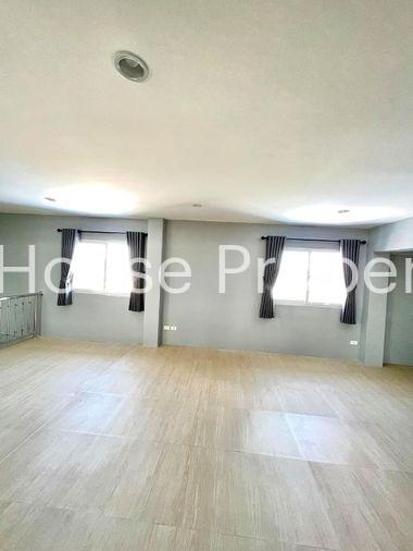 picture Second-hand 3-storey commercial building on Sukprayoon Road, Road No. 315, Chonburi - 7/13