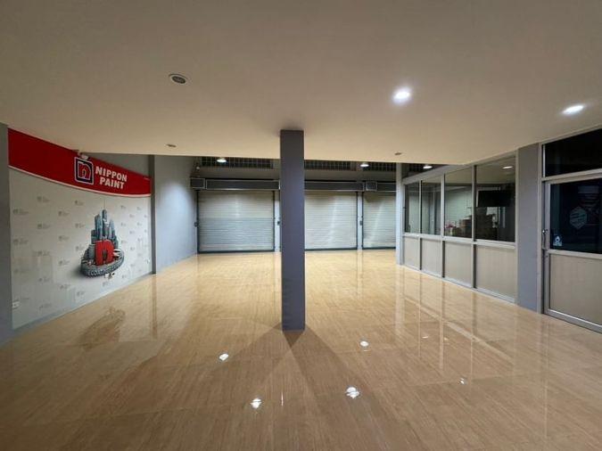 picture Second-hand 3-storey commercial building on Sukprayoon Road, Road No. 315, Chonburi - 5/13