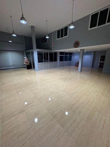 picture Second-hand 3-storey commercial building on Sukprayoon Road, Road No. 315, Chonburi - 3/13