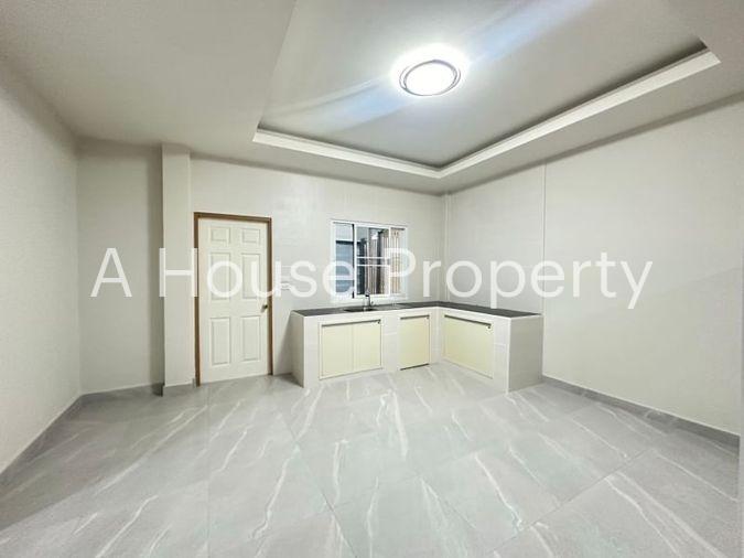 รูป ขายบ้านแฝดศรีราชา โซนเก้ากิโล ใกล้บ้านเอื้ออาทร ศรีราชา - รูปที่ 4/20