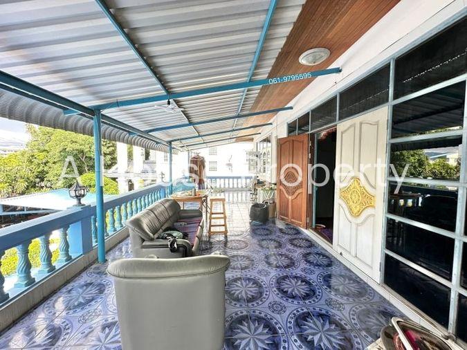 picture Bang Phra land, beautiful plot with buildings, near Bang Phra beach - 11/18