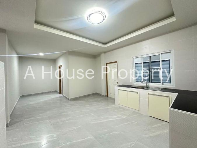 รูป ขายบ้านแฝดศรีราชา โซนเก้ากิโล ใกล้บ้านเอื้ออาทร ศรีราชา - รูปที่ 5/20