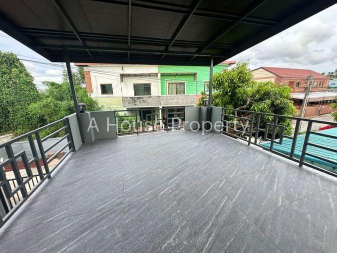 รูป ขายบ้านแฝดศรีราชา โซนเก้ากิโล ใกล้บ้านเอื้ออาทร ศรีราชา - รูปที่ 13/20