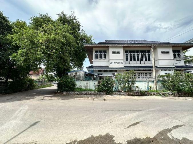 picture Bang Phra land, beautiful plot with buildings, near Bang Phra beach - 18/18