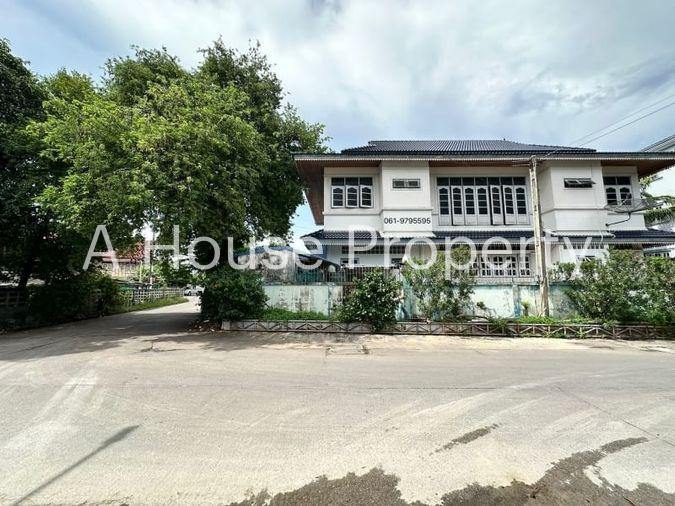 picture Bang Phra land, beautiful plot with buildings, near Bang Phra beach - 18/18