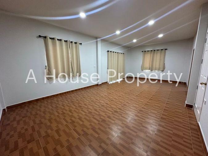 รูป ขายบ้านแฝดศรีราชา โซนเก้ากิโล ใกล้บ้านเอื้ออาทร ศรีราชา - รูปที่ 12/20