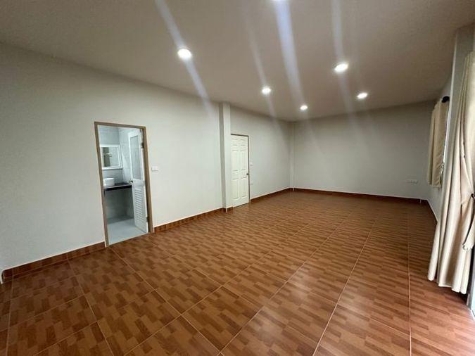 รูป ขายบ้านแฝดศรีราชา โซนเก้ากิโล ใกล้บ้านเอื้ออาทร ศรีราชา  - รูปที่ 15/20