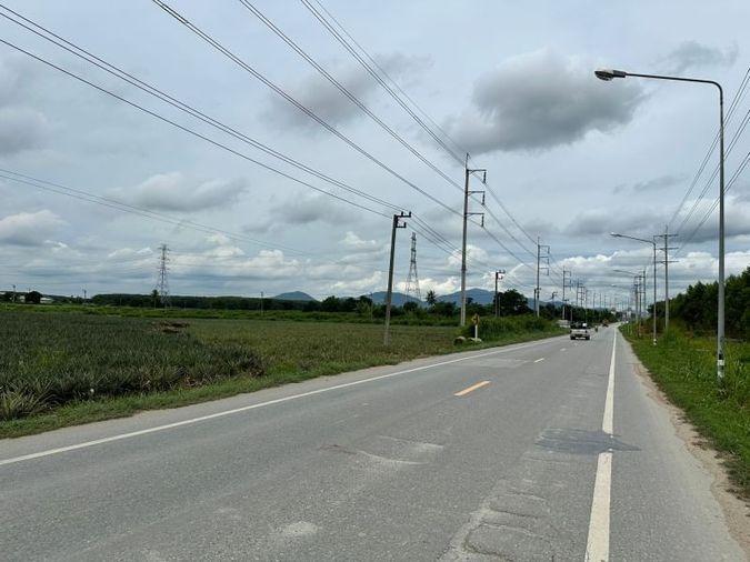 picture Beautiful plot of land, good location, on the main road, Nong Suea Chang, Nong Yai - 6/15