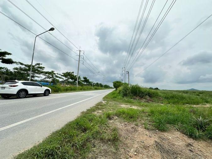 picture Beautiful plot of land, good location, on the main road, Nong Suea Chang, Nong Yai - 10/15