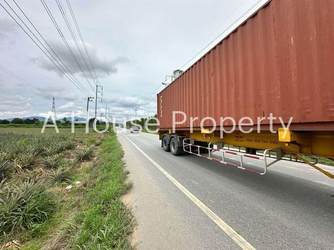 picture Beautiful plot of land, good location, on the main road, Nong Suea Chang, Nong Yai - 8/15