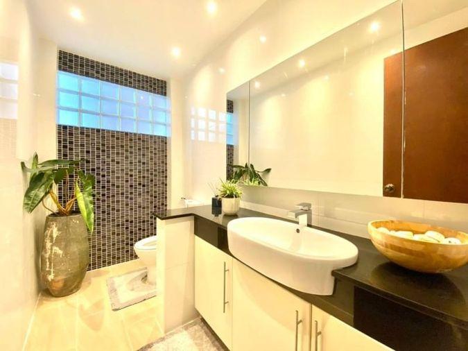picture Luxury detached house, second hand, Sriracha area, city center, full options - 8/13