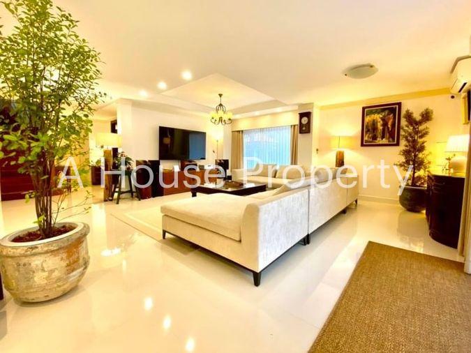 picture Luxury detached house, second hand, Sriracha area, city center, full options - 3/13