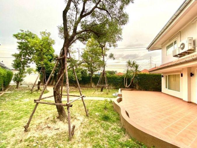 picture Luxury detached house, second hand, Sriracha area, city center, full options - 13/13