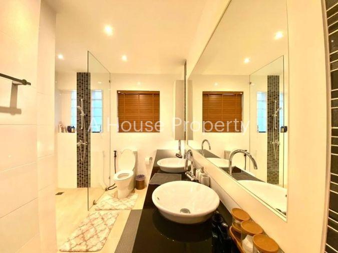 รูป บ้านเดี่ยวสุดหรู มือสอง โซนศรีราชา ใจกลางเมือง ออฟชั่นครบ - รูปที่ 11/13