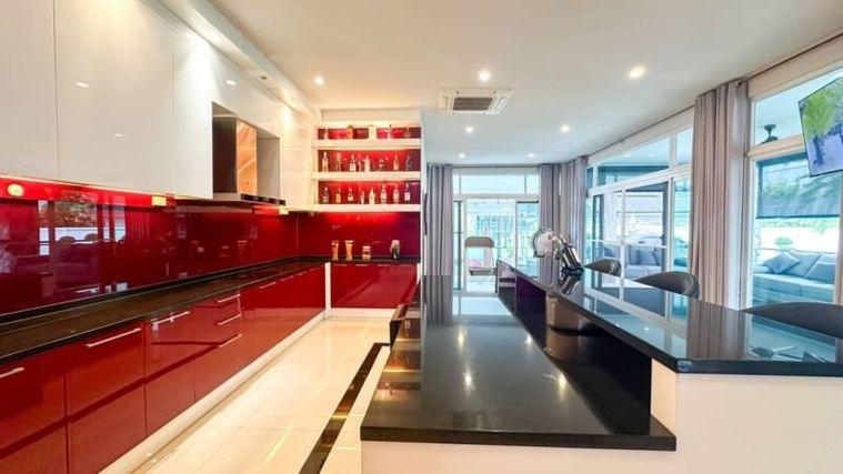 รูป บ้านพลูวิลล่าพัทยา หลังใหญ่ สุดหรู ทำเลดี ใกล้อ่างเก็บน้ำมาบประชัน  - รูปที่ 3/19