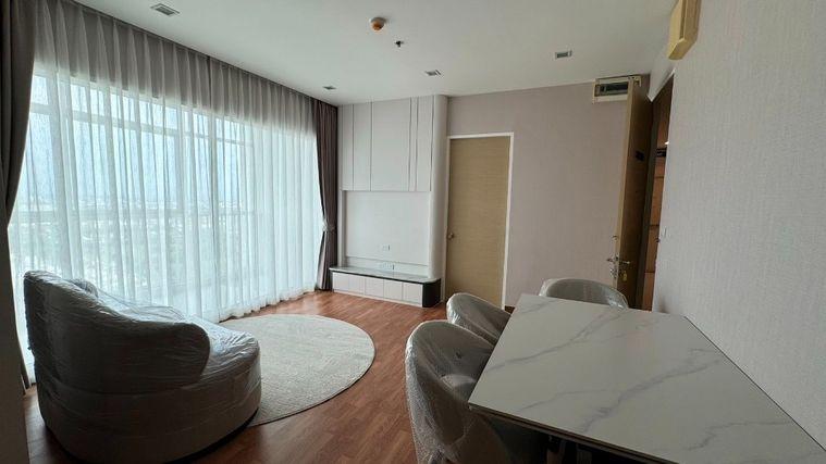 picture  The Coast condominium - 39th Floor (Penthouse)  - 2/9