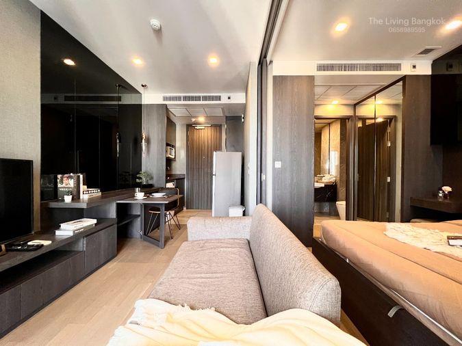picture Ashton Asoke MK-02 line @livingbkk - 1/30
