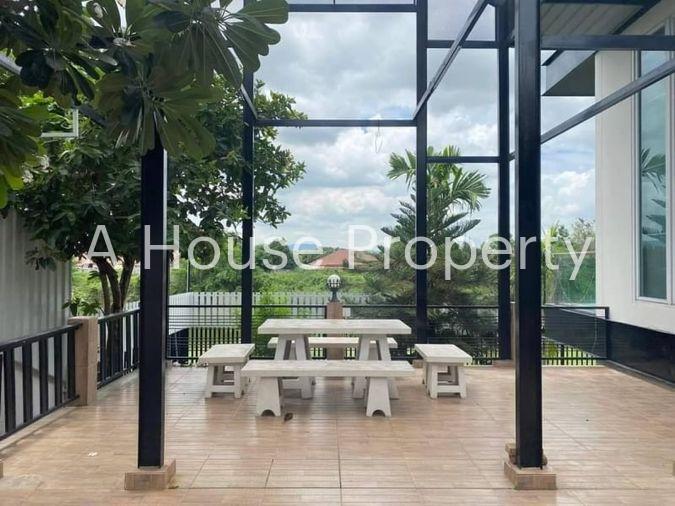 picture Large detached house for sale, outside the project, Nong Kho, Sriracha, Chonburi - 4/16