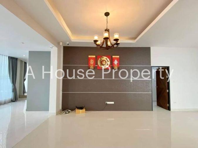 picture Large detached house for sale, outside the project, Nong Kho, Sriracha, Chonburi - 10/16