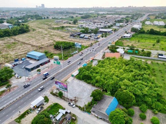 รูป ขายที่ดินแปลงสวย ติดถนนข้าวหลาม ทำเลดี ใกล้แหล่งท่องเที่ยวบางแสน  - รูปที่ 4/5