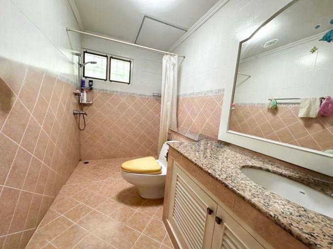 รูป บ้านเดี่ยวมือสอง หลังใหญ่ โครงการคันทรีโฮม 1 ศรีราชา ชลบุรี  - รูปที่ 20/20