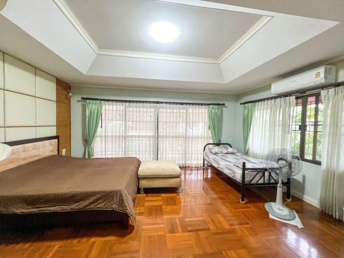 รูป บ้านเดี่ยวมือสอง หลังใหญ่ โครงการคันทรีโฮม 1 ศรีราชา ชลบุรี  - รูปที่ 11/20