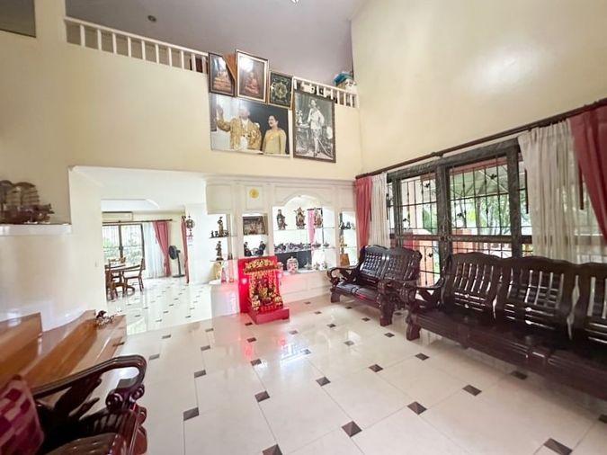 รูป บ้านเดี่ยวมือสอง หลังใหญ่ โครงการคันทรีโฮม 1 ศรีราชา ชลบุรี  - รูปที่ 6/20