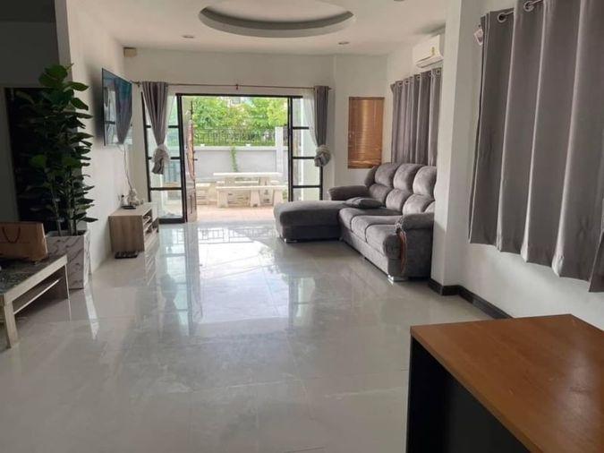 picture For sale: 2-storey detached house, Golden Park project, Surasak, Sriracha, Chonburi - 2/12