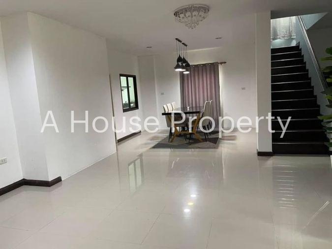 picture For sale: 2-storey detached house, Golden Park project, Surasak, Sriracha, Chonburi - 3/12